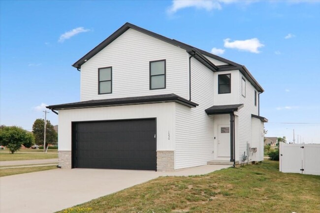 1350 Berkley Rd in Normal, IL - Building Photo - Building Photo