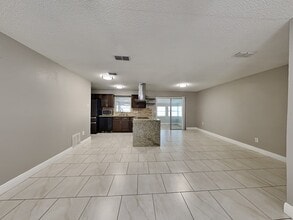 241 W Citrus St in Altamonte Springs, FL - Building Photo - Building Photo