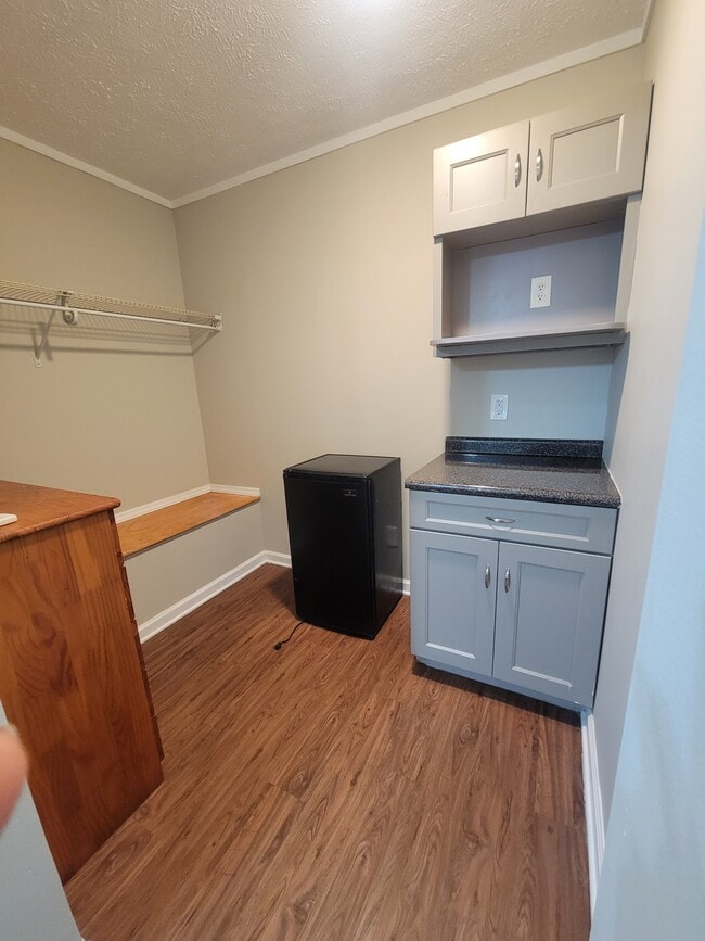 2404 Edison St in Charlotte, NC - Building Photo - Building Photo