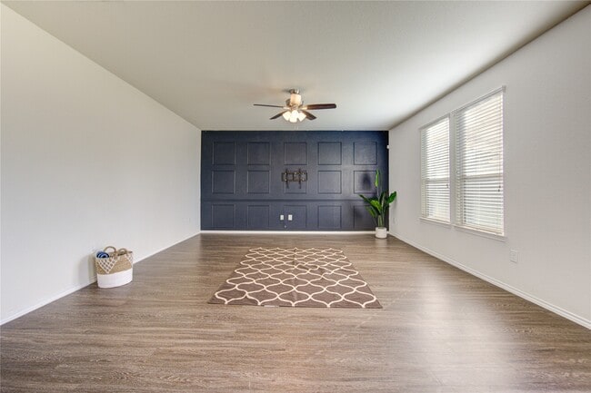 property at 5027 Brewcastle Ln