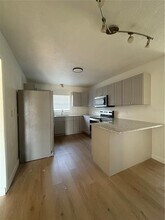 264 44th Ave NE in St. Petersburg, FL - Building Photo - Building Photo