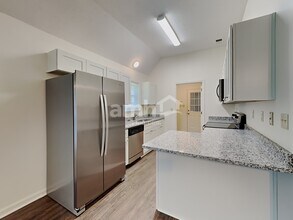 4343 Shiney Point Cv in Southaven, MS - Foto de edificio - Building Photo