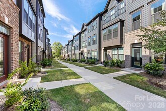 440 Spearfield Ln in Charlotte, NC - Building Photo - Building Photo