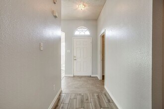 12425 Seven Eagles Ln in Burleson, TX - Building Photo - Building Photo