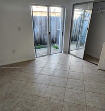 13822 SW 256th St in Naranja, FL - Building Photo - Building Photo