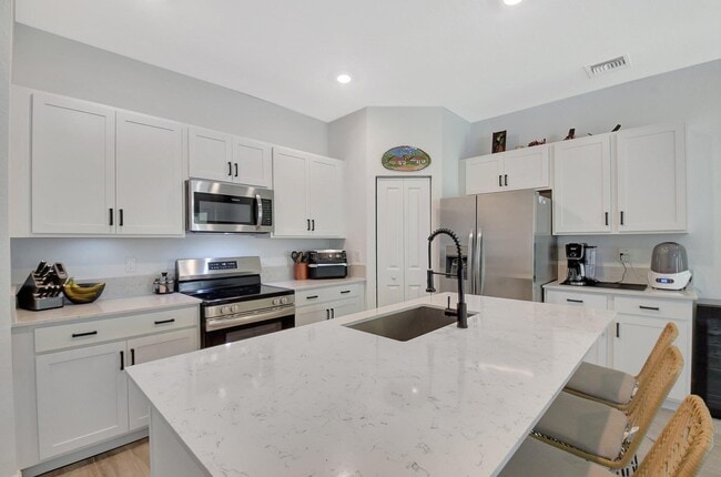 property at 4375 Hammock Grove Dr