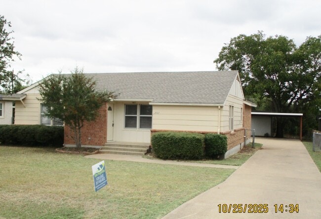 2907 Acton School Rd in Granbury, TX - Building Photo - Building Photo