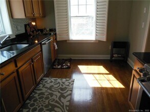 1725 Summer St in Stamford, CT - Building Photo - Building Photo