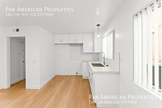 994 Valencia St-Unit -#101 in Costa Mesa, CA - Building Photo - Building Photo