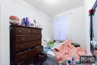 369 Broome St in New York, NY - Building Photo - Building Photo