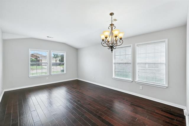 1056 Breeders Cup Dr in Fort Worth, TX - Building Photo - Building Photo