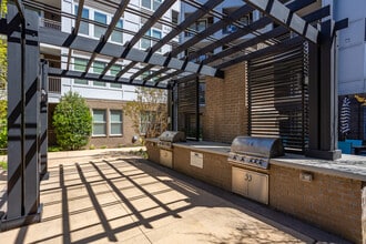 Paxton Cool Springs in Franklin, TN - Foto de edificio - Building Photo