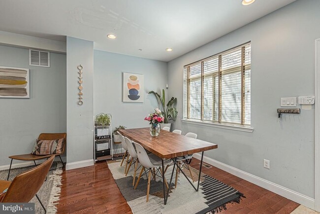 1935 W George St in Philadelphia, PA - Building Photo - Building Photo