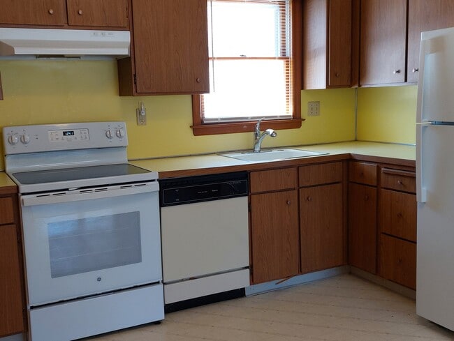 53 Highland Ave, Unit 53