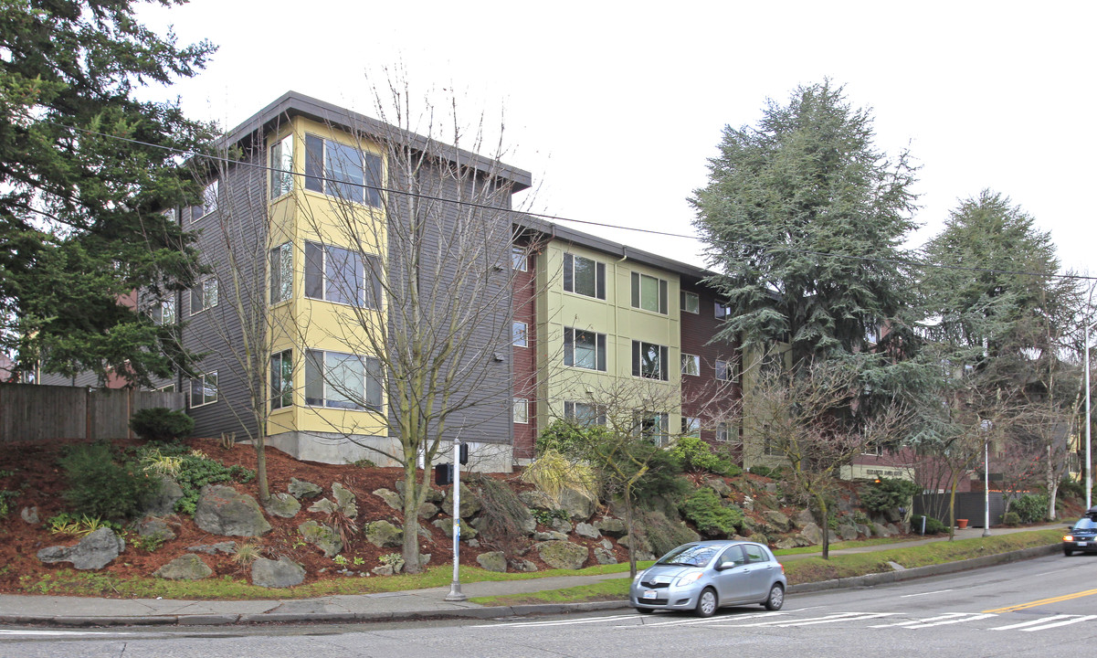 Elizabeth James House in Seattle, WA - Building Photo