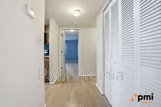 1210 Stockley Gardens in Norfolk, VA - Building Photo - Building Photo