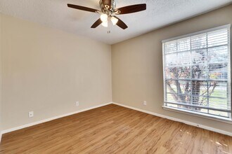 12101 Sage Hen Cir in Austin, TX - Building Photo - Building Photo