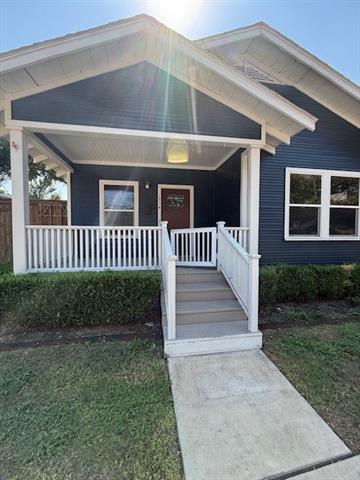 1314 Stewart Dr in Dallas, TX - Building Photo