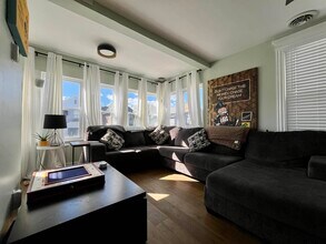 105 N Windsor Ave in Atlantic City, NJ - Building Photo - Building Photo