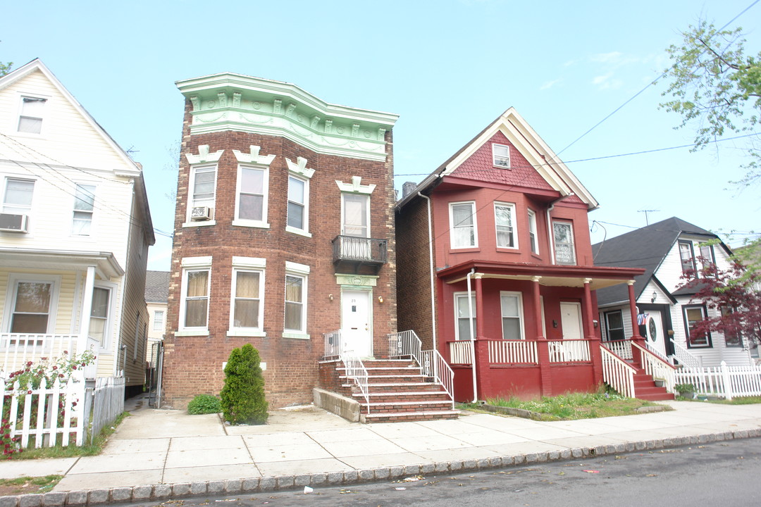 91 Madison Ave in Perth Amboy, NJ - Foto de edificio