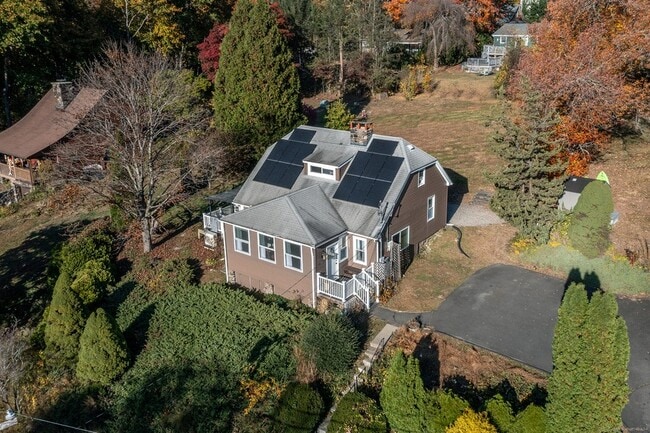 5 Windmill Rd, Unit AUCMDW in New Fairfield, CT - Building Photo - Building Photo