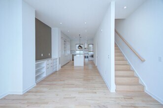 2737 Shenandoah Ave in Charlotte, NC - Building Photo - Building Photo