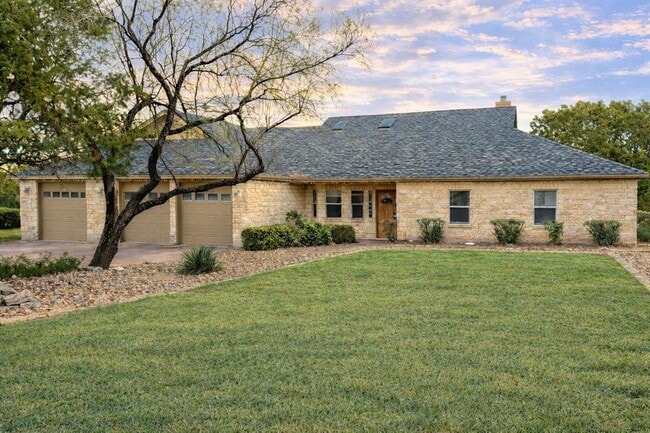 property at 945 Wesley Ridge Dr