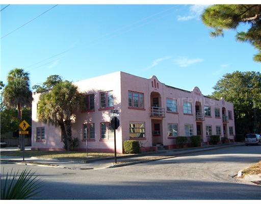 The Twin Six in Bradenton, FL - Foto de edificio