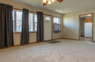 633 N Shoshone Dr in Lancaster, OH - Building Photo - Building Photo