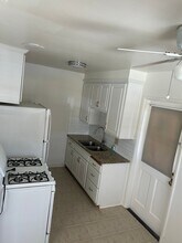 4115 E Ocean Blvd, Unit 1 in Long Beach, CA - Foto de edificio - Building Photo