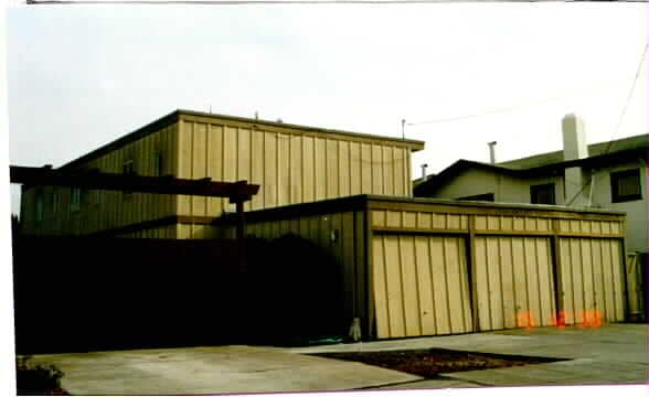 1037 Stannage Ave in Albany, CA - Foto de edificio - Building Photo