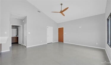 11 Oriole Rd-Unit -3 in Weslaco, TX - Building Photo - Building Photo