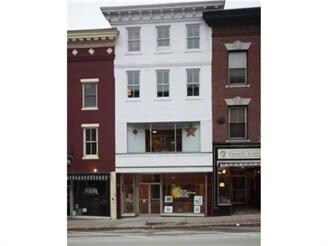 58 Main St