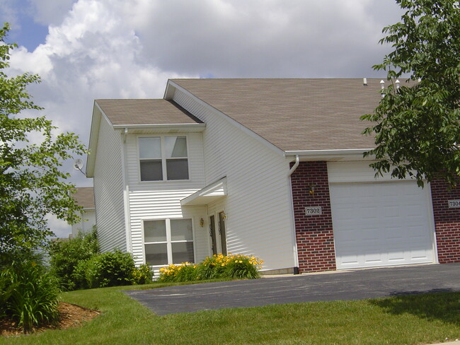 7312 Wallingford Way, Unit Wilshire in Rockford, IL - Building Photo - Building Photo