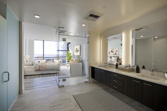 Luma Apartments in San Diego, CA - Building Photo - Building Photo