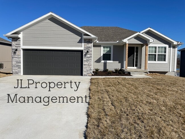property at 605 Poplar Ct