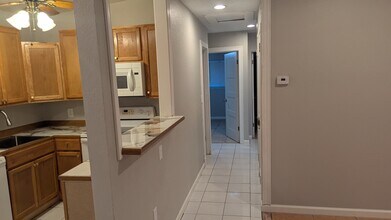 1016 Roberta St in Venice, FL - Building Photo - Building Photo