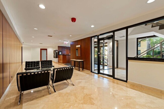 1221 N Dearborn Pkwy, Unit 1601N in Chicago, IL - Building Photo - Building Photo