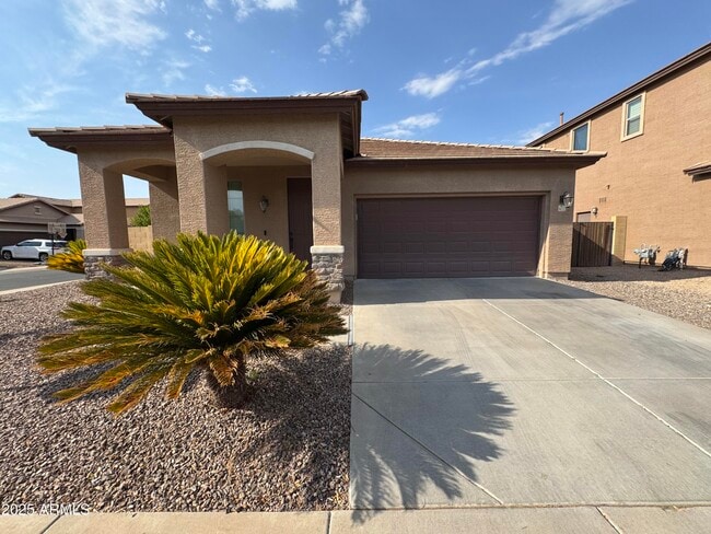 property at 4022 E Cherry Hills Dr