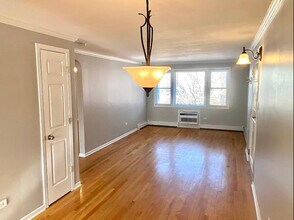7200 Adams St in Forest Park, IL - Building Photo - Building Photo
