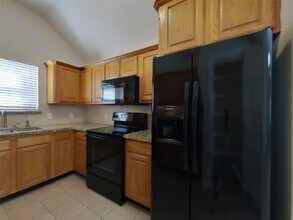 1414 Ashway St in Conroe, TX - Building Photo - Building Photo