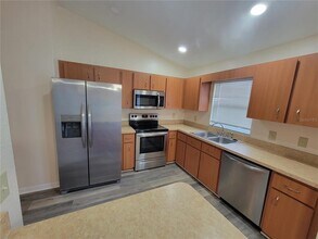 13412 SW 42nd Cir in Ocala, FL - Foto de edificio - Building Photo