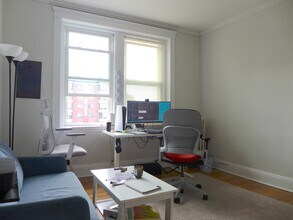 39 Boulevard Ter, Unit 3 in Boston, MA - Building Photo - Building Photo