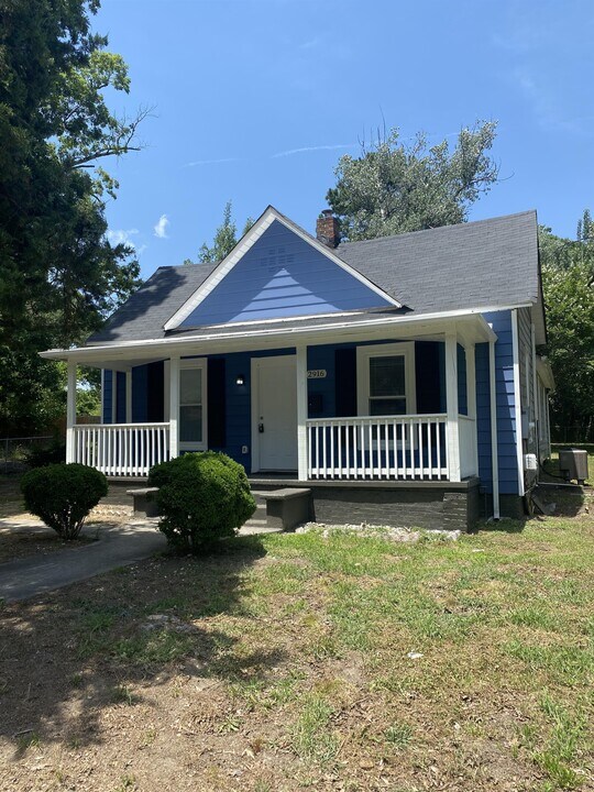 2916 Piedmont Ave Photo