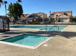 37727 Harvey St in Palmdale, CA - Building Photo - Building Photo