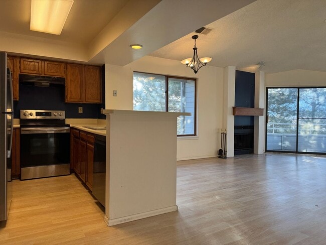 976 Acapulco Ct in Colorado Springs, CO - Building Photo - Building Photo