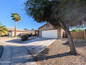 16071 W Gelding Dr in Surprise, AZ - Building Photo - Building Photo