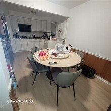 246-07 87th Ave in Queens, NY - Building Photo - Building Photo