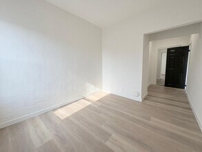 1370 Wyandotte St E in Windsor, ON - Building Photo - Building Photo