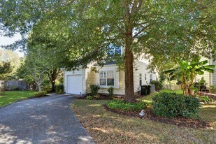 115 Kevin Ct in Yorktown, VA - Building Photo